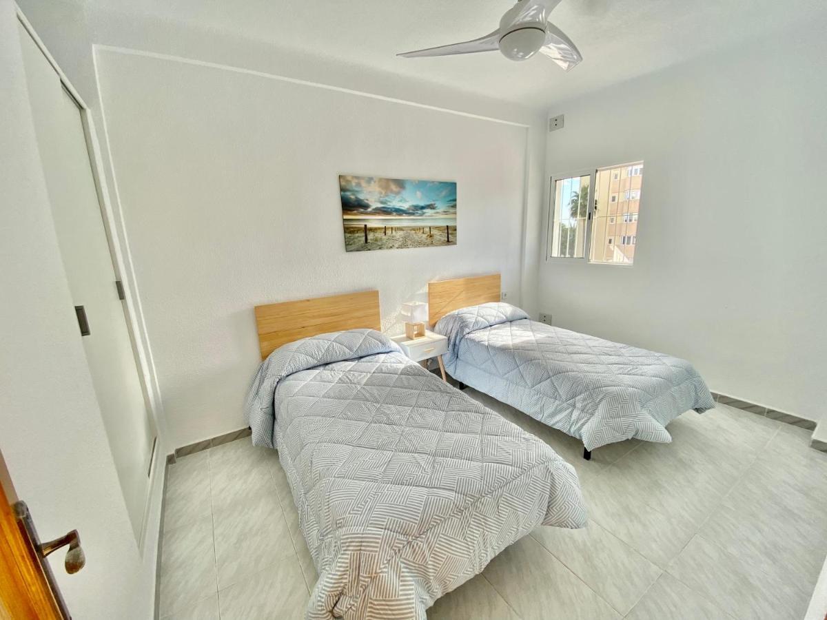 Amplio Apartamento Con Vistas Al Mar, Parking Y Wifi Alicante Eksteriør billede