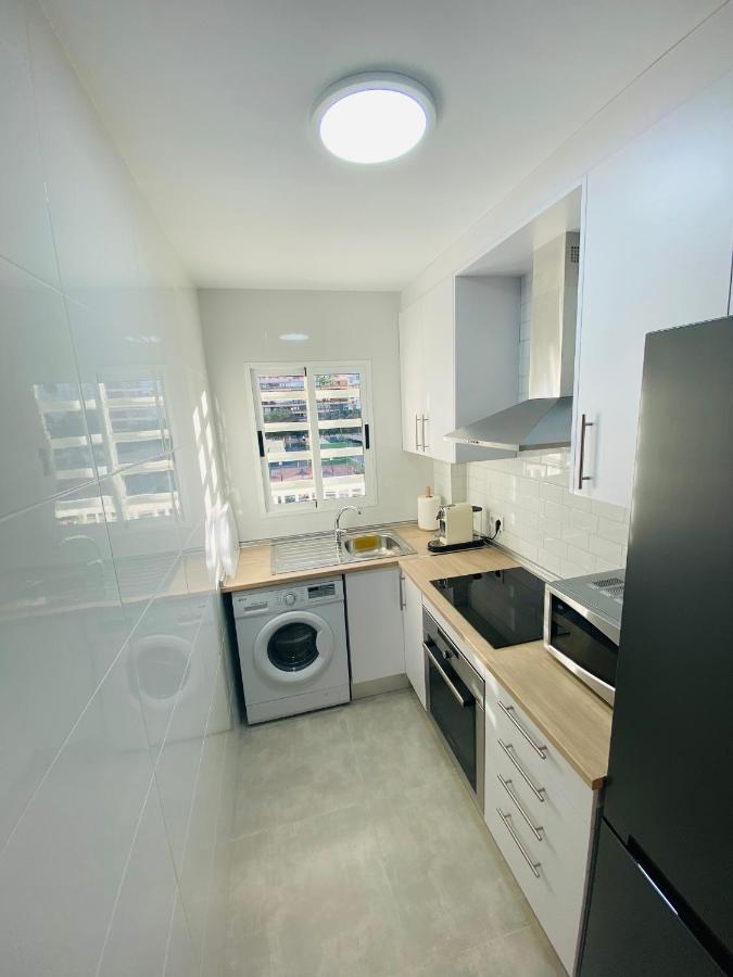 Amplio Apartamento Con Vistas Al Mar, Parking Y Wifi Alicante Eksteriør billede